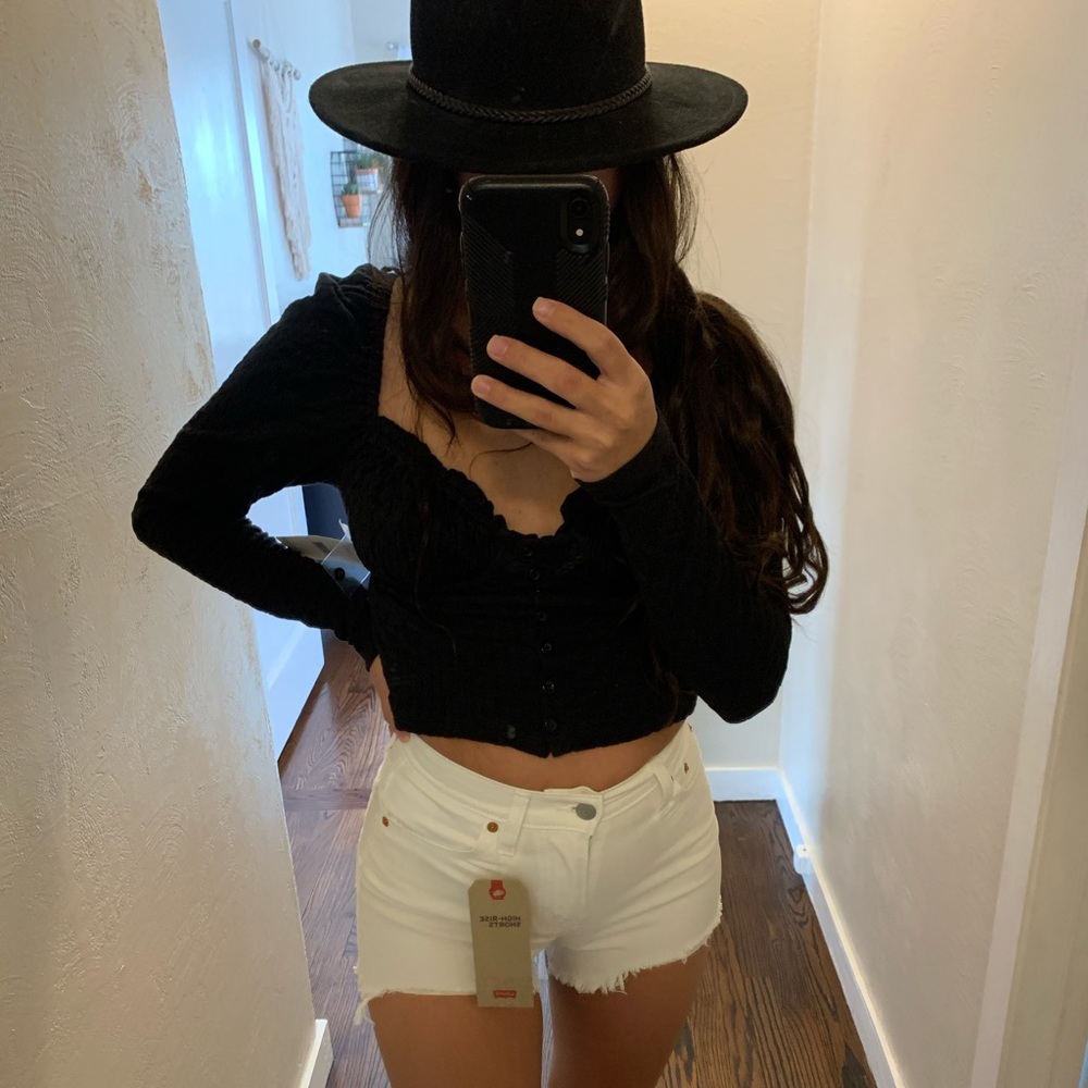 Levi’s high rise shorts